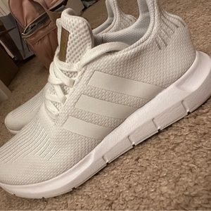 WMNS Adidas Swift Run